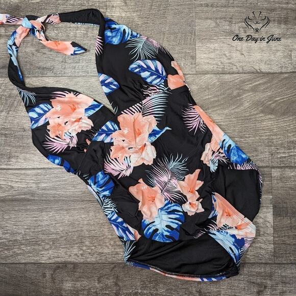 DKNY Deep V Halter One Piece Size L - Picture 1 of 3